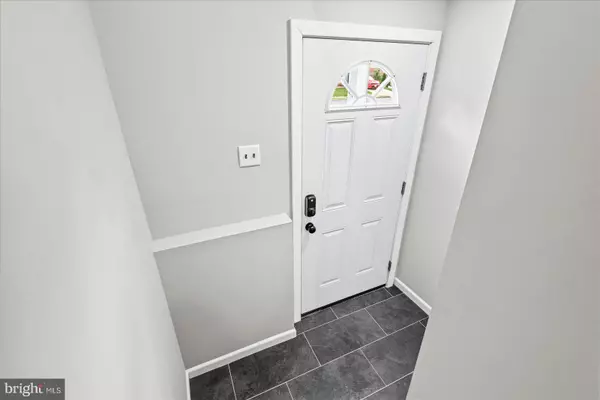 Woodbridge, VA 22193,3706 FAIRFIELD LN