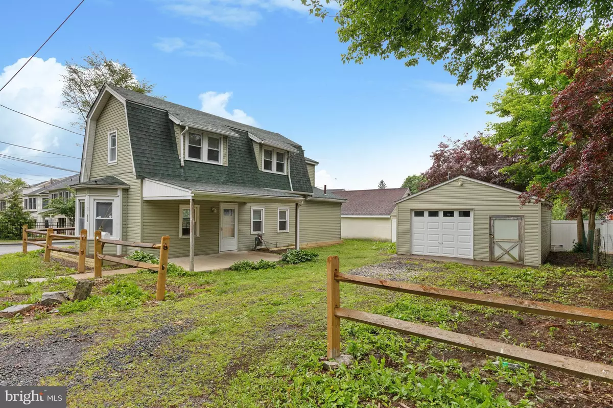 Media, PA 19063,603 VERNON ST