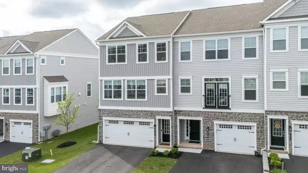 Royersford, PA 19468,158 EVERLEIGH DR