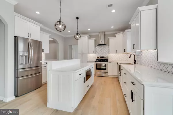 Bensalem, PA 19020,953 FARLEY RD