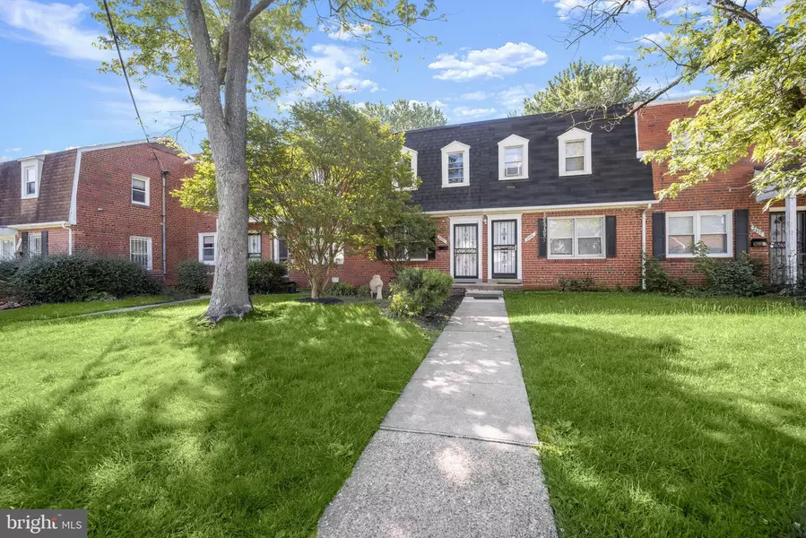 2621 COLEBROOKE DR #28, Temple Hills, MD 20748