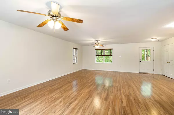 Warrenton, VA 20187,7378 HILLY LN