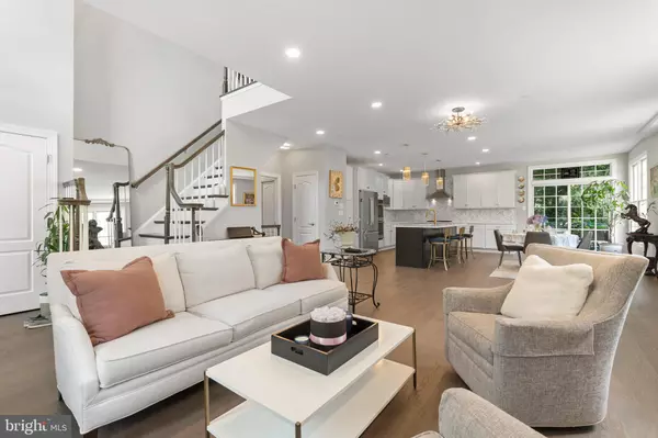 Conshohocken, PA 19428,411 MERION HILL LN