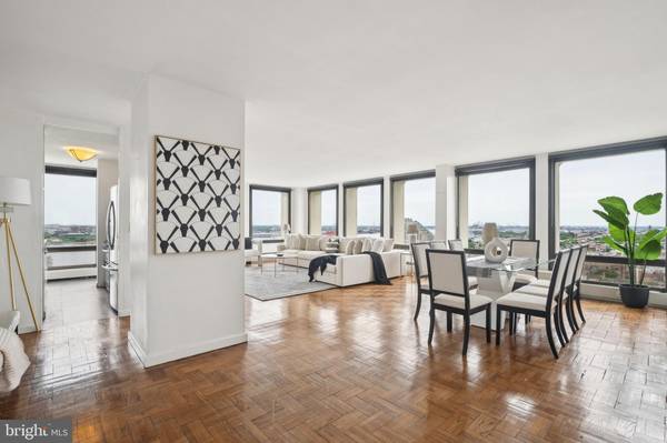 220 LOCUST ST #15DES,  Philadelphia,  PA 19106