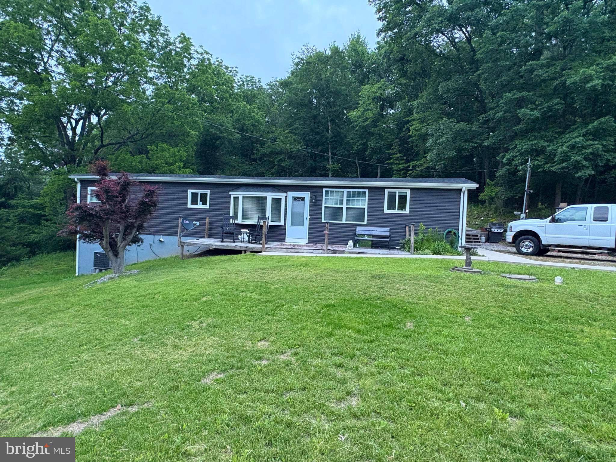 505 WAGO RD, Mount Wolf, PA 17347
