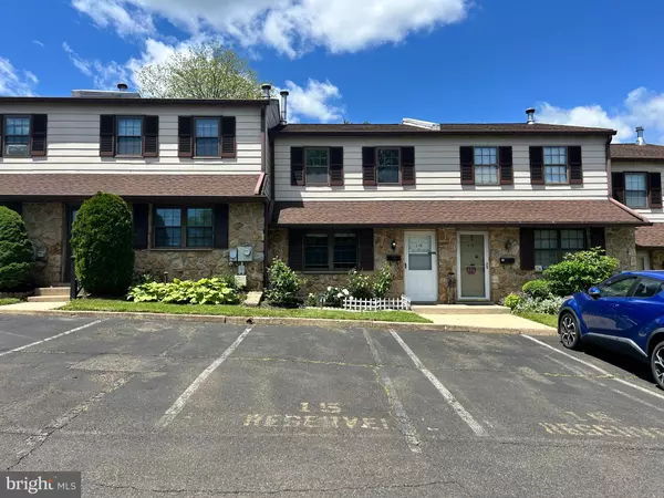 Willow Grove, PA 19090,1006 N YORK RD #15