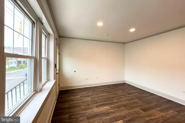 Philadelphia, PA 19128,4223 MANAYUNK AVE #1