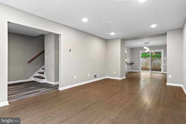 Annandale, VA 22003,4727 EXETER ST