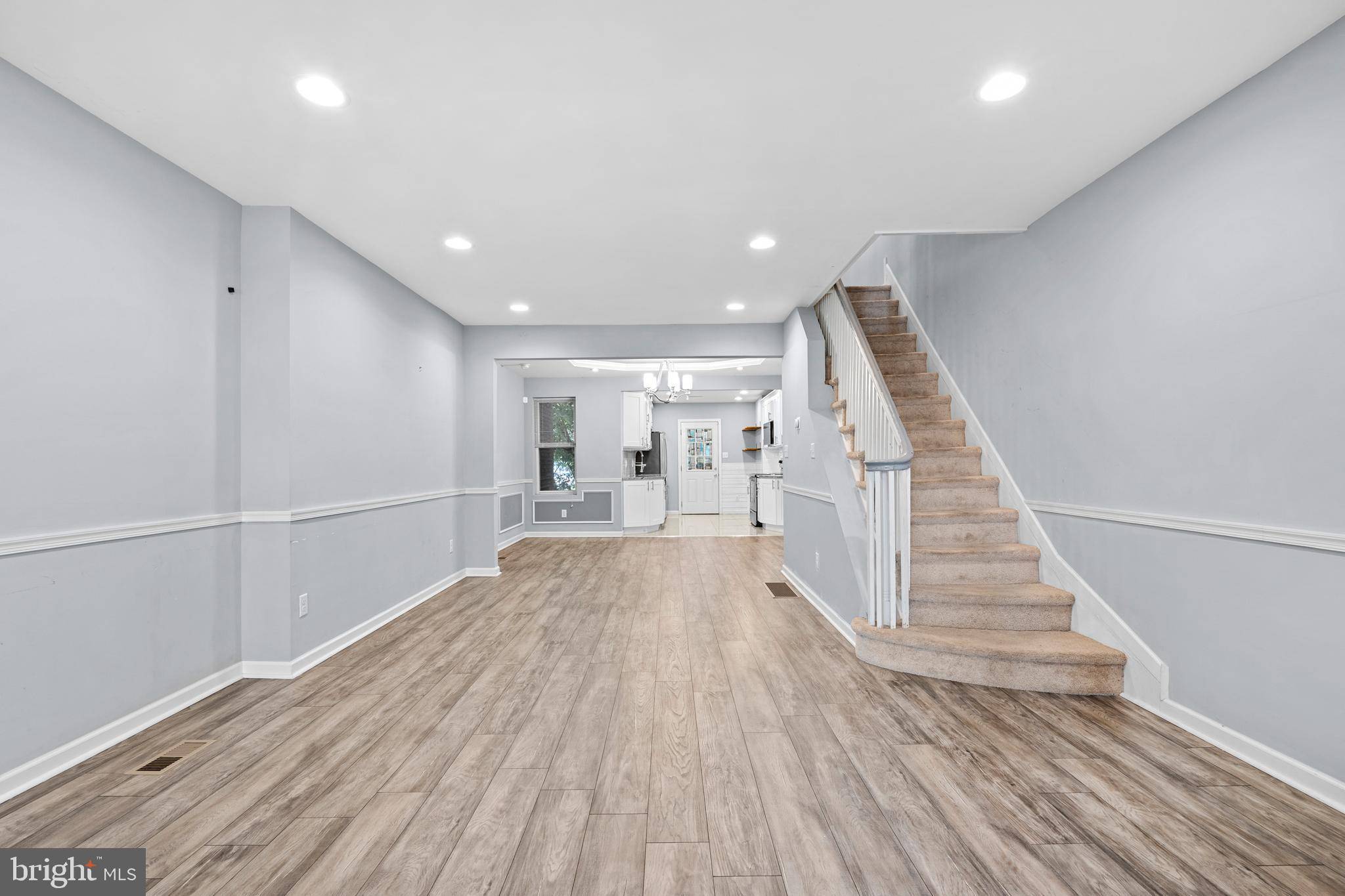 Philadelphia, PA 19141,1861 W NEDRO AVE