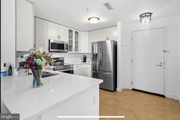 Oxon Hill, MD 20745,155 POTOMAC PSGE #809