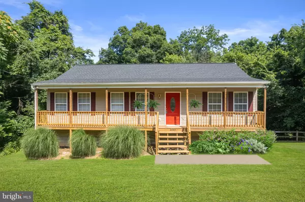 430 CEDAR CREEK DR, Harpers Ferry, WV 25425