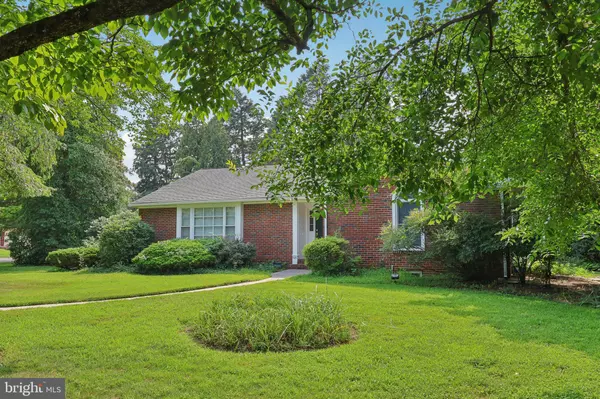 Edgewater Park, NJ 08010,323 EDGEWATER AVE