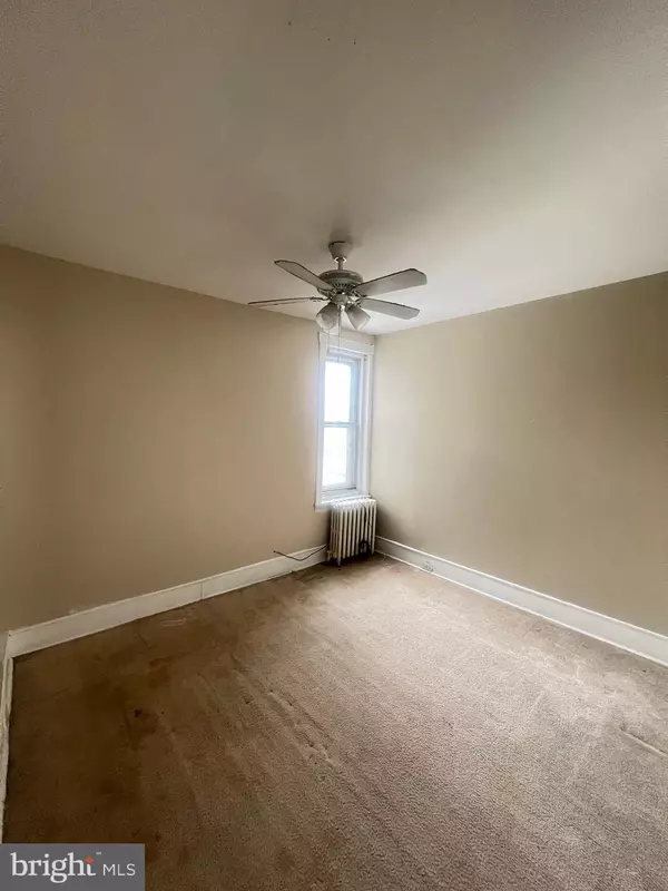 Philadelphia, PA 19139,5917 RACE ST