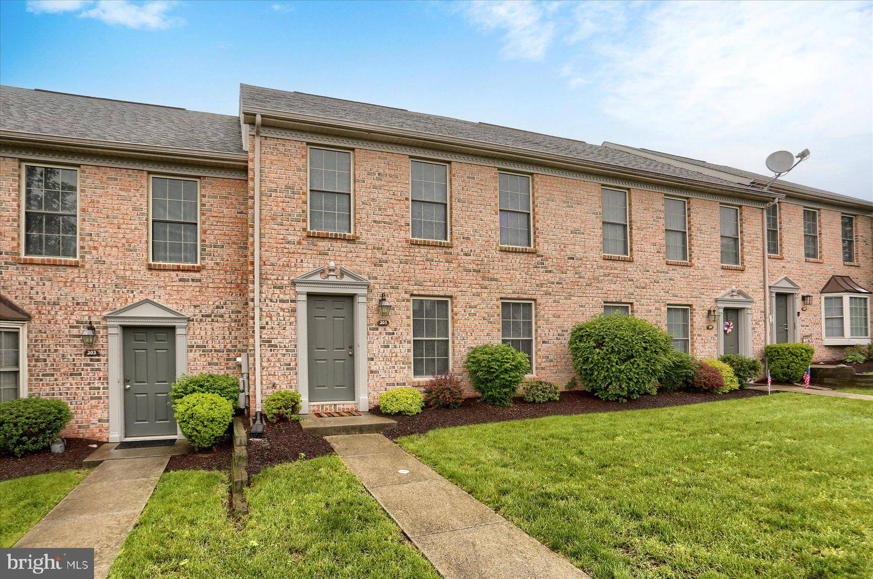 Harrisburg, PA 17110,205 SADDLE RIDGE DR