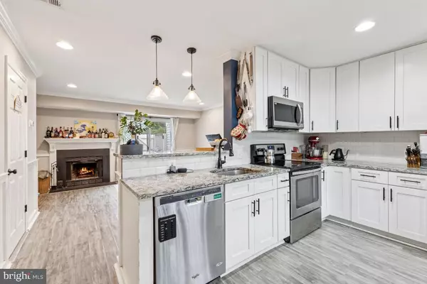 Sterling, VA 20164,71 SUDBURY SQ