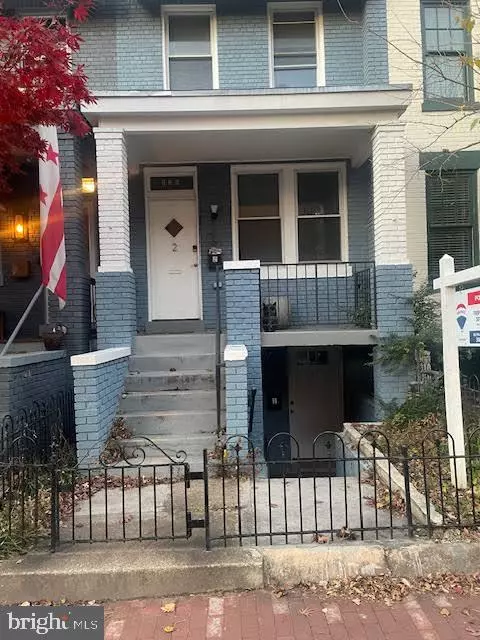 Washington, DC 20003,906 I ST SE #1