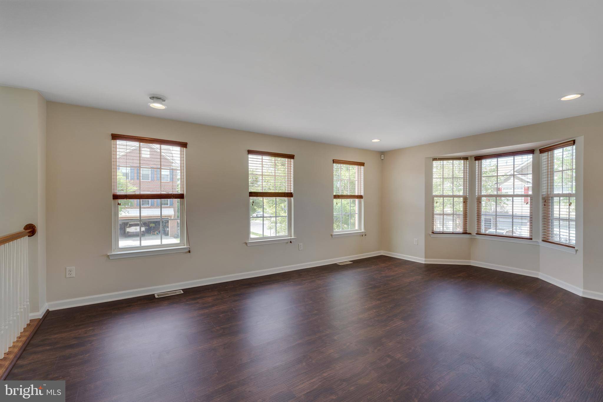 Cinnaminson, NJ 08077,102 HELEN DR