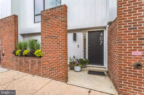 Philadelphia, PA 19125,407 SALMON ST