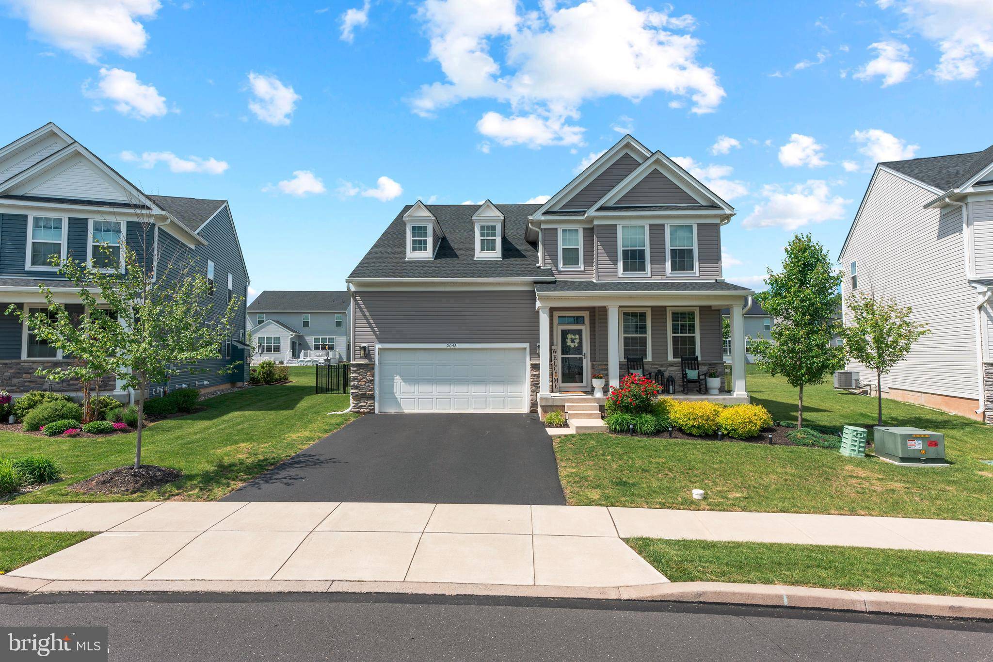 2042 MORGAN CREEK DR, Quakertown, PA 18951