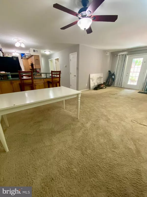 Springfield, VA 22152,5809-K CAMBRIDGE DR #668