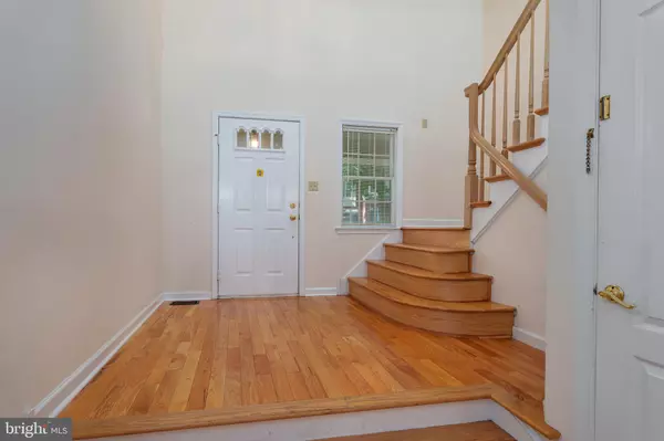 Princeton, NJ 08540,14 WILKINSON WAY