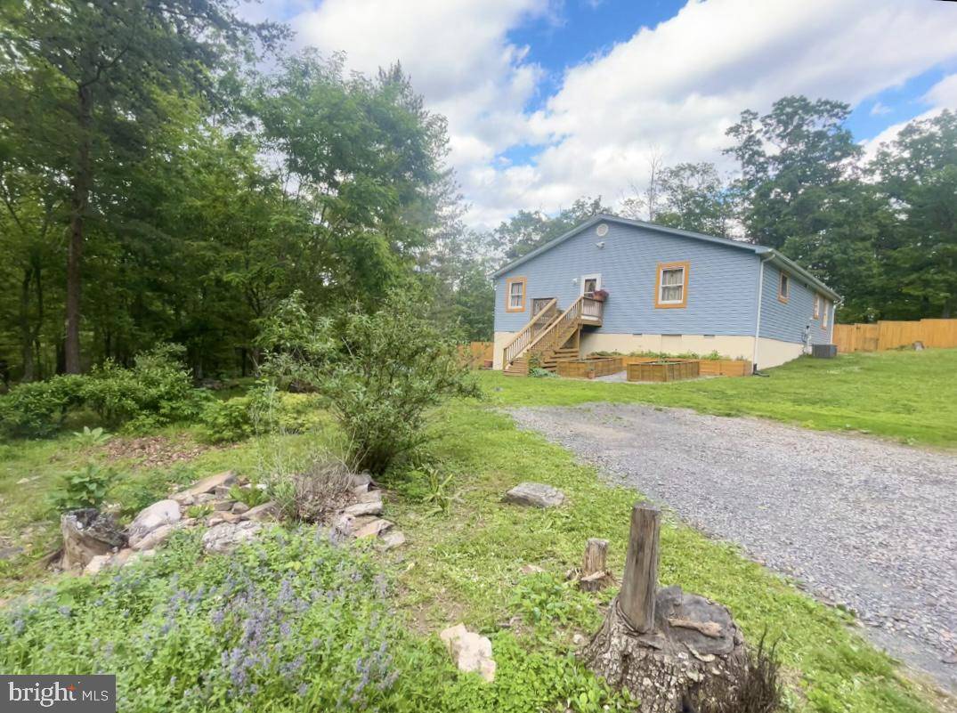 Mount Jackson, VA 22842,415 ROLLY RD