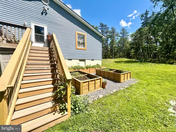 Mount Jackson, VA 22842,415 ROLLY RD