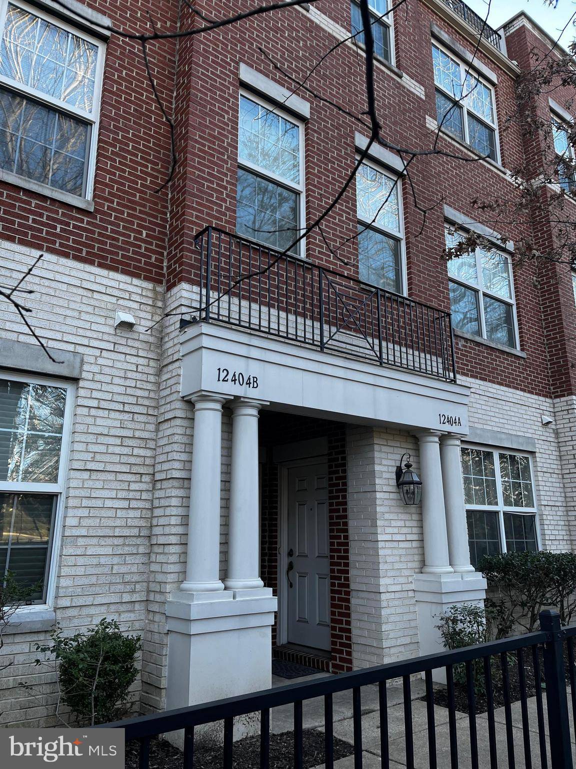 12404-B LIBERTY BRIDGE RD #12404B, Fairfax, VA 22033