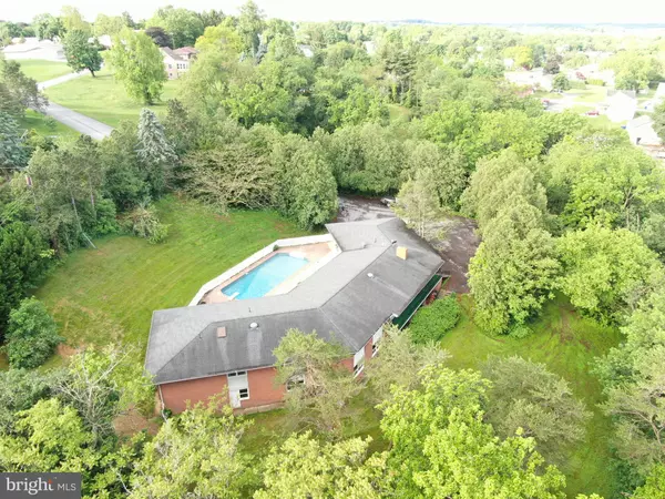 Chambersburg, PA 17201,25 SHEFFIELD DRIVE