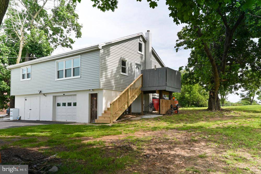 Kearneysville, WV 25430,2217 CHARLES TOWN RD