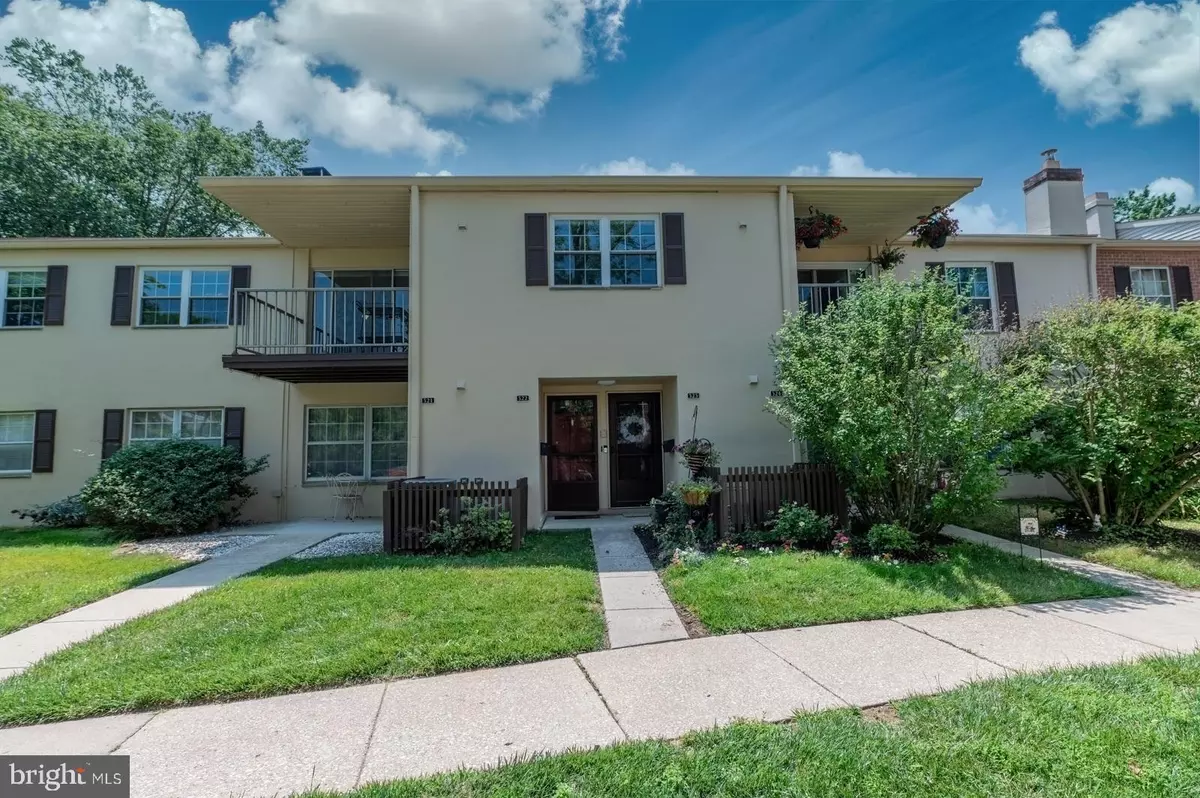 Devon, PA 19333,322 OLD FORGE XING #322