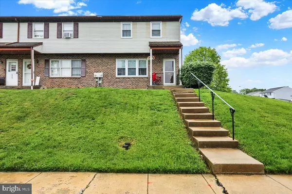 528 PINE ST, Leesport, PA 19533