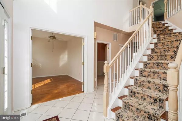 Burlington Township, NJ 08016,5 PRIMROSE DR