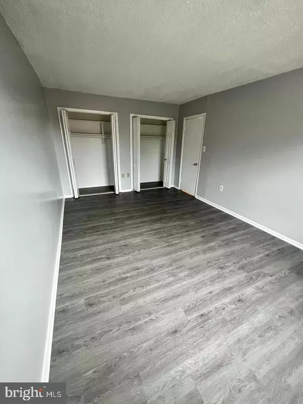 Suitland, MD 20746,3807 SWANN RD #304