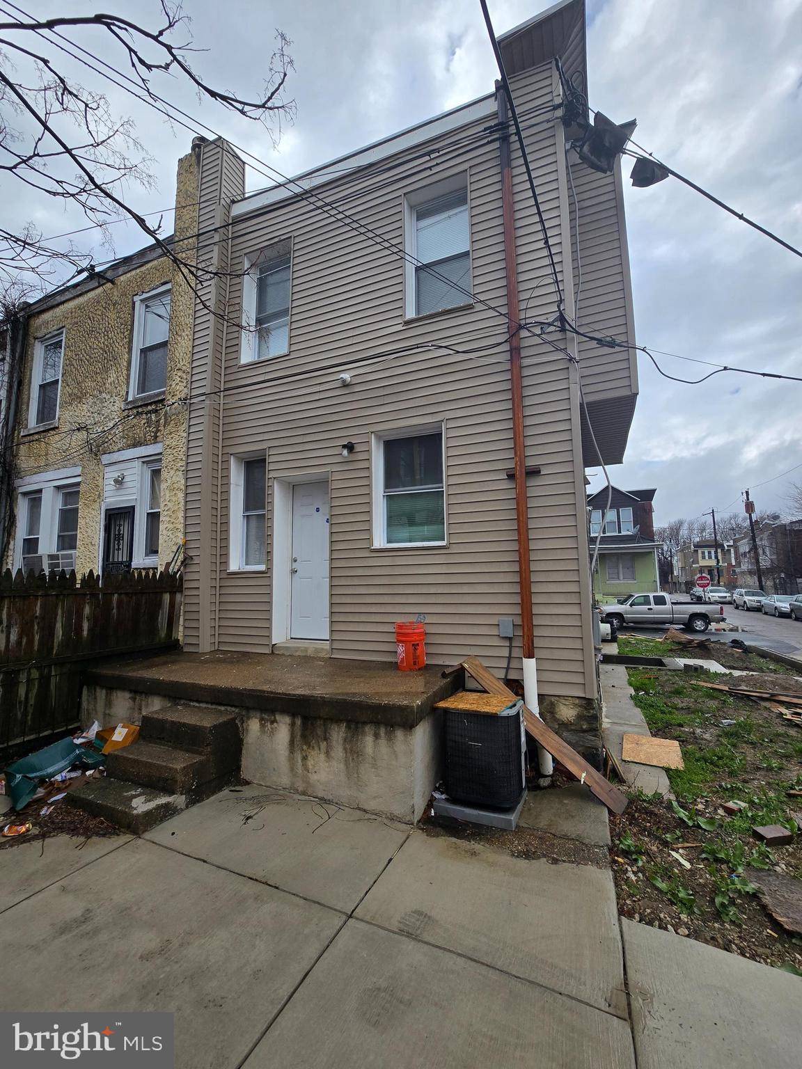 Philadelphia, PA 19142,6044 REGENT ST