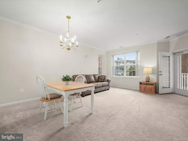 Gambrills, MD 21054,2608 CHAPEL LAKE DR #112