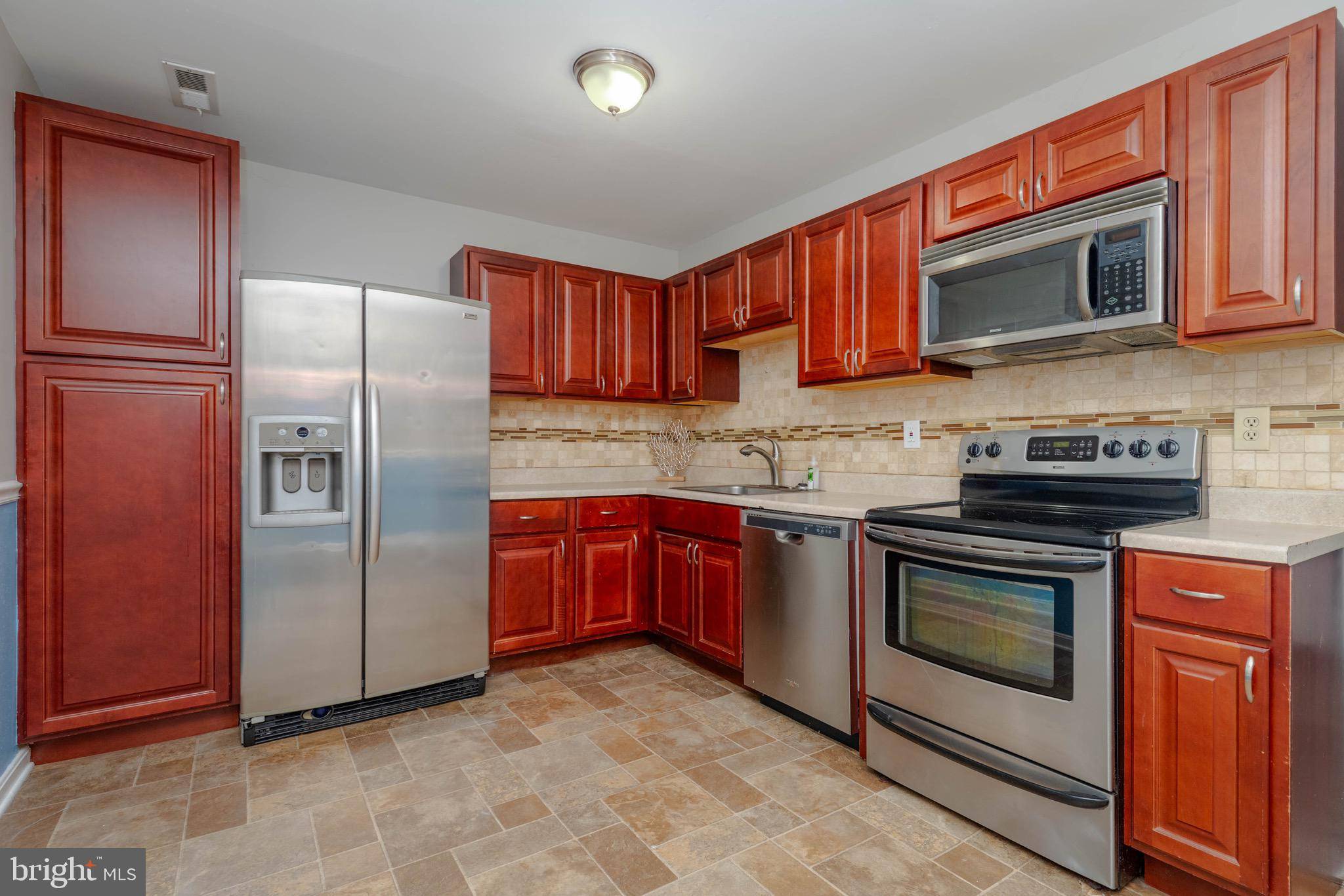 Baltimore, MD 21220,27 HOLCUMB CT
