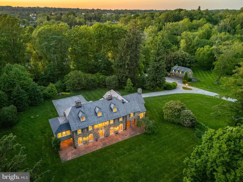 601 MAPLEWOOD RD, Wayne, PA 19087