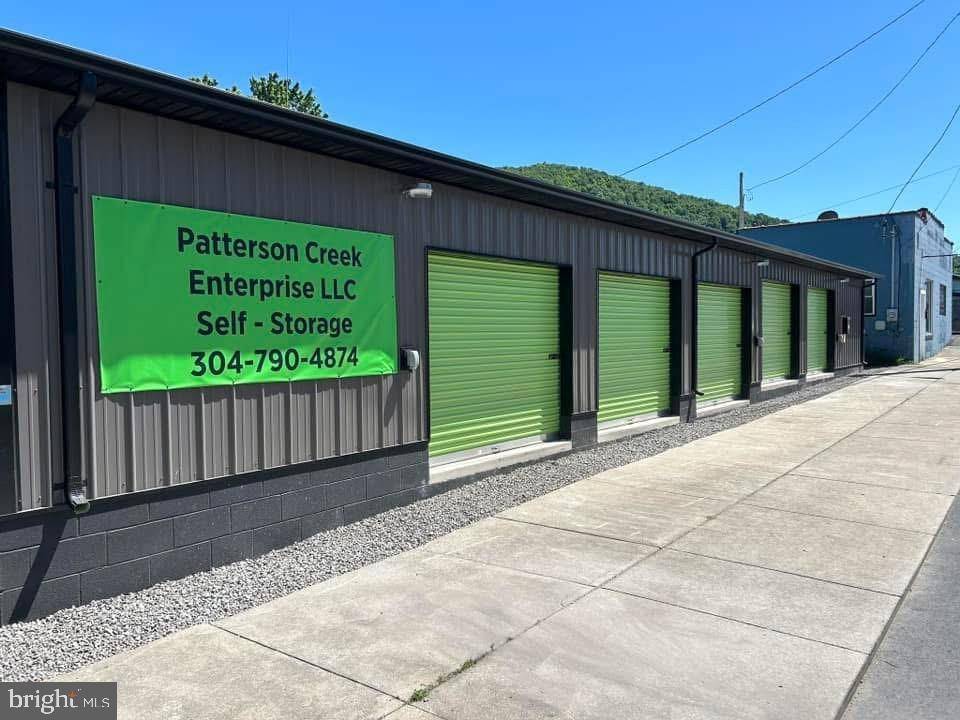 180 N MAIN ST, Keyser, WV 26726