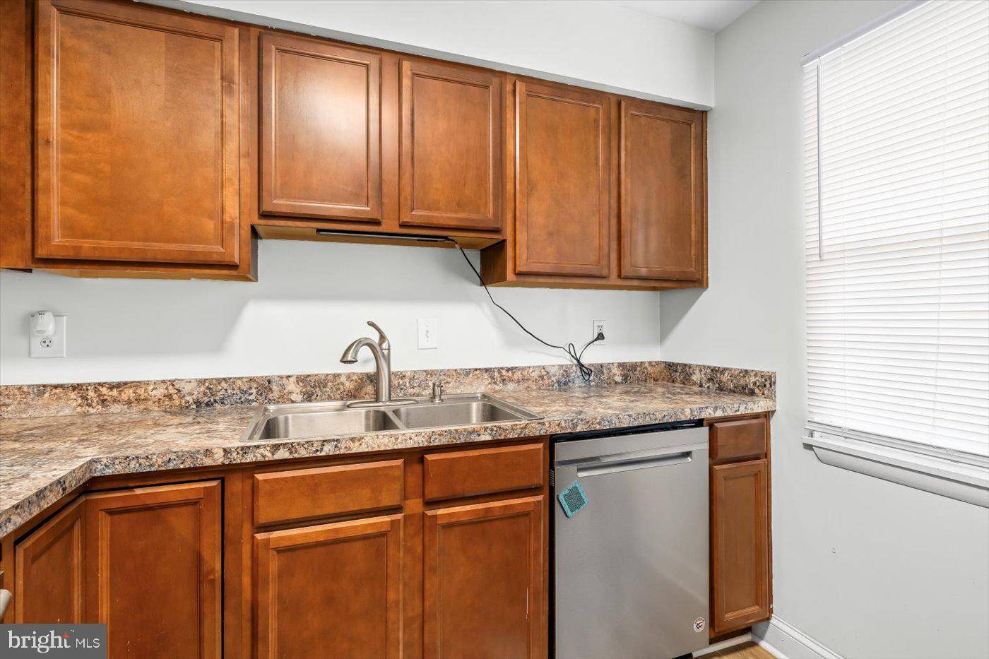Dumfries, VA 22026,1931 FORT MONROE CT