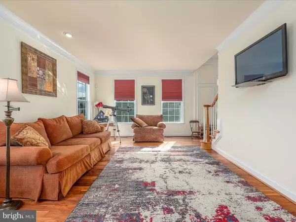 Falling Waters, WV 25419,171 LACKAWANNA LN
