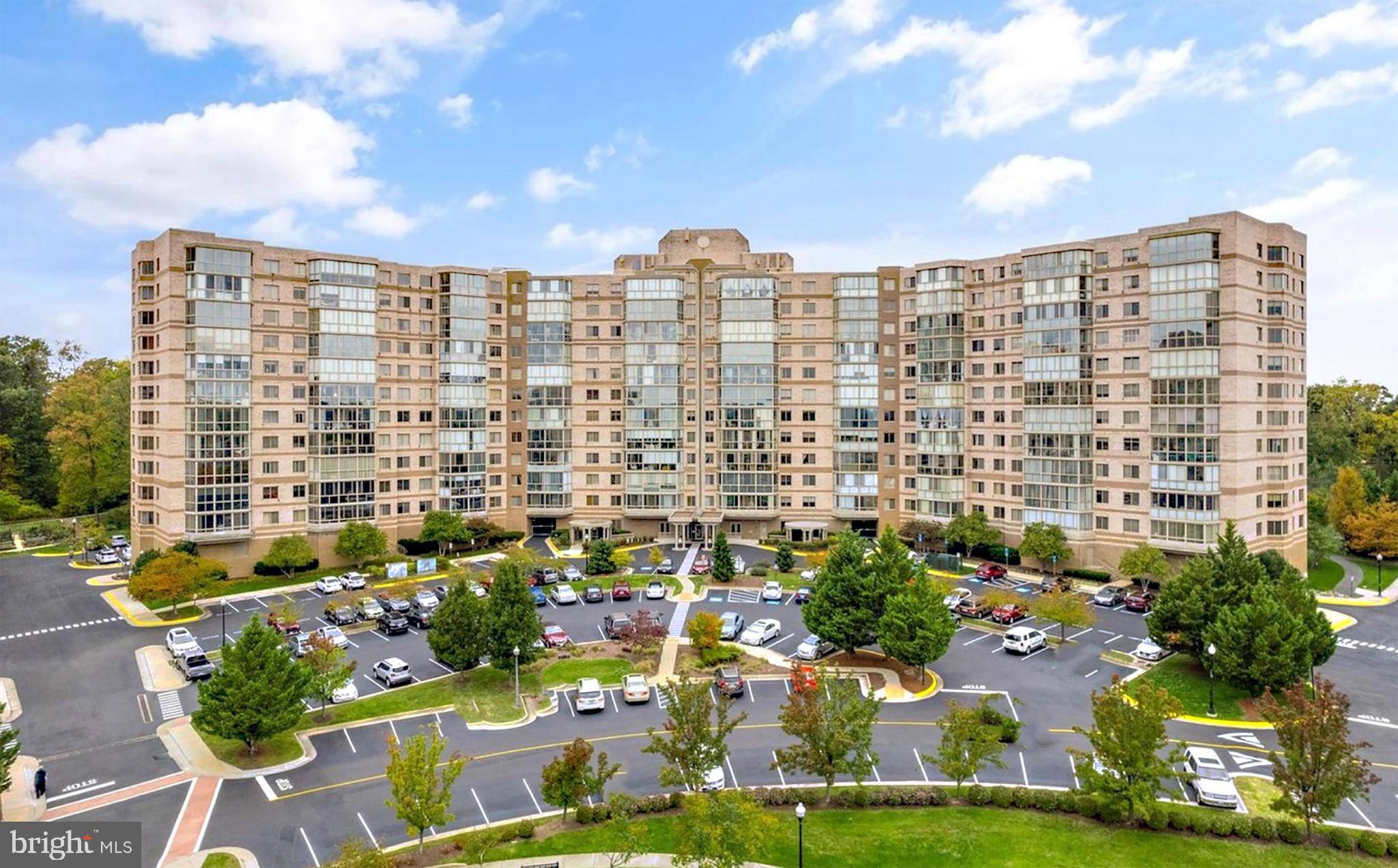 Leesburg, VA 20176,19365 CYPRESS RIDGE TER #401