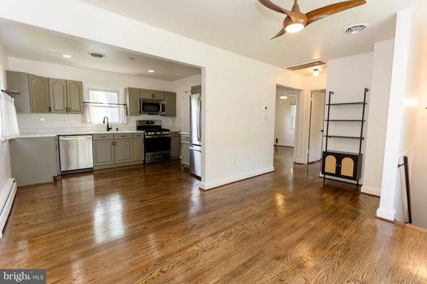 Manassas, VA 20110,9113 TAYLOR ST