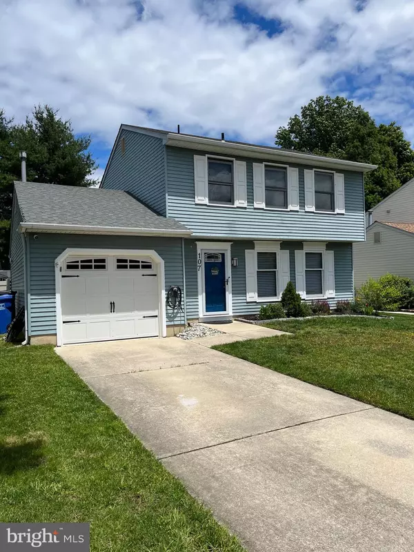 107 CRESCENT HOLLOW DR, Sewell, NJ 08080