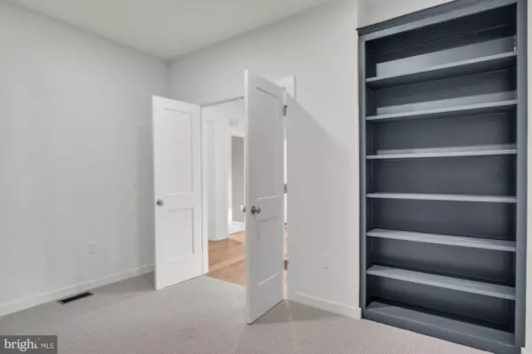 Palmyra, PA 17078,918 N LINCOLN ST #004-02