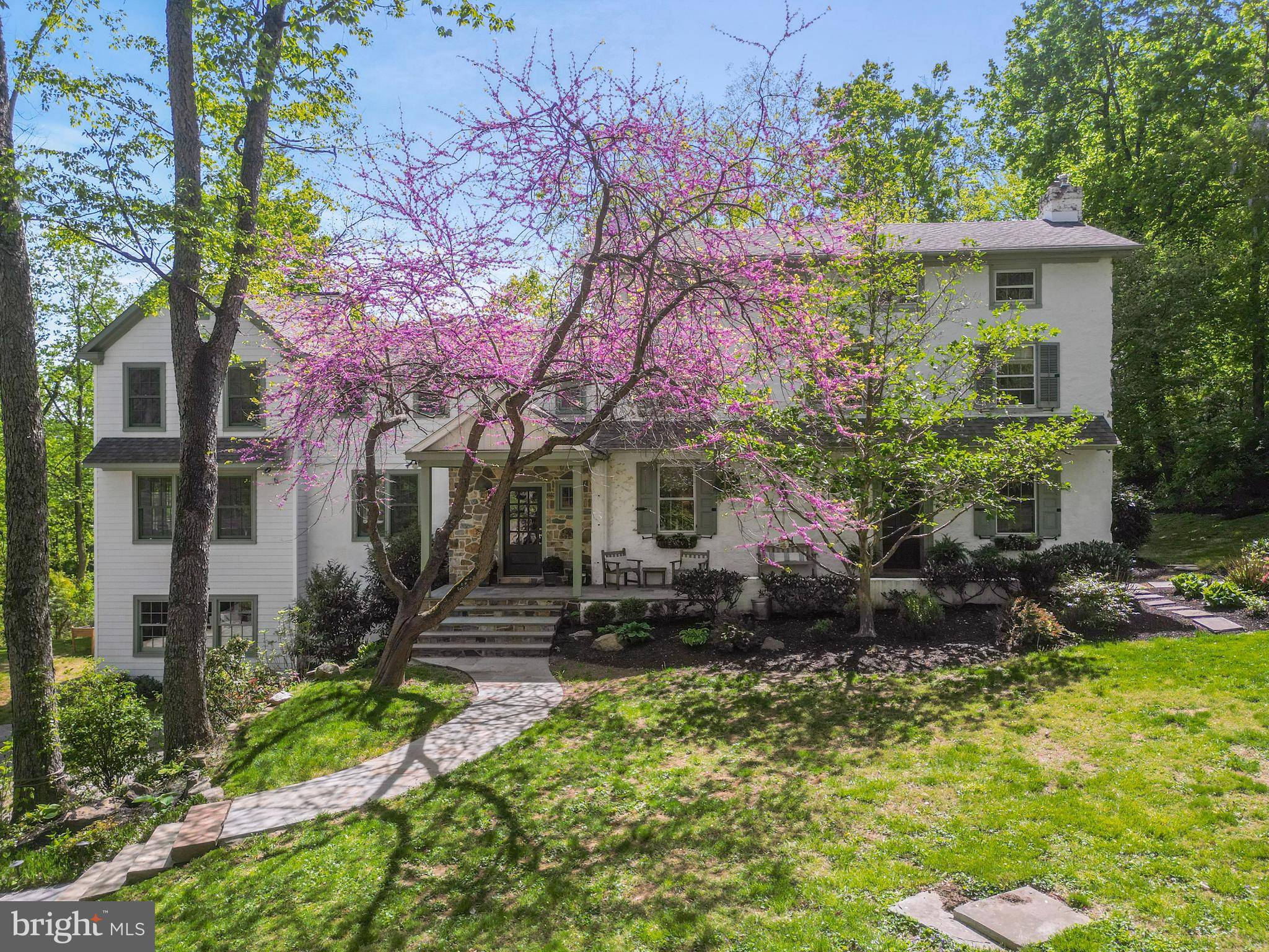 2 EARLES LN, Newtown Square, PA 19073