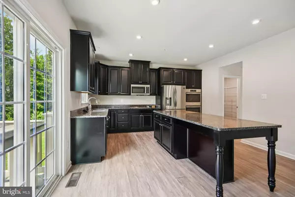 Waldorf, MD 20602,12296 REVOLUTION CT