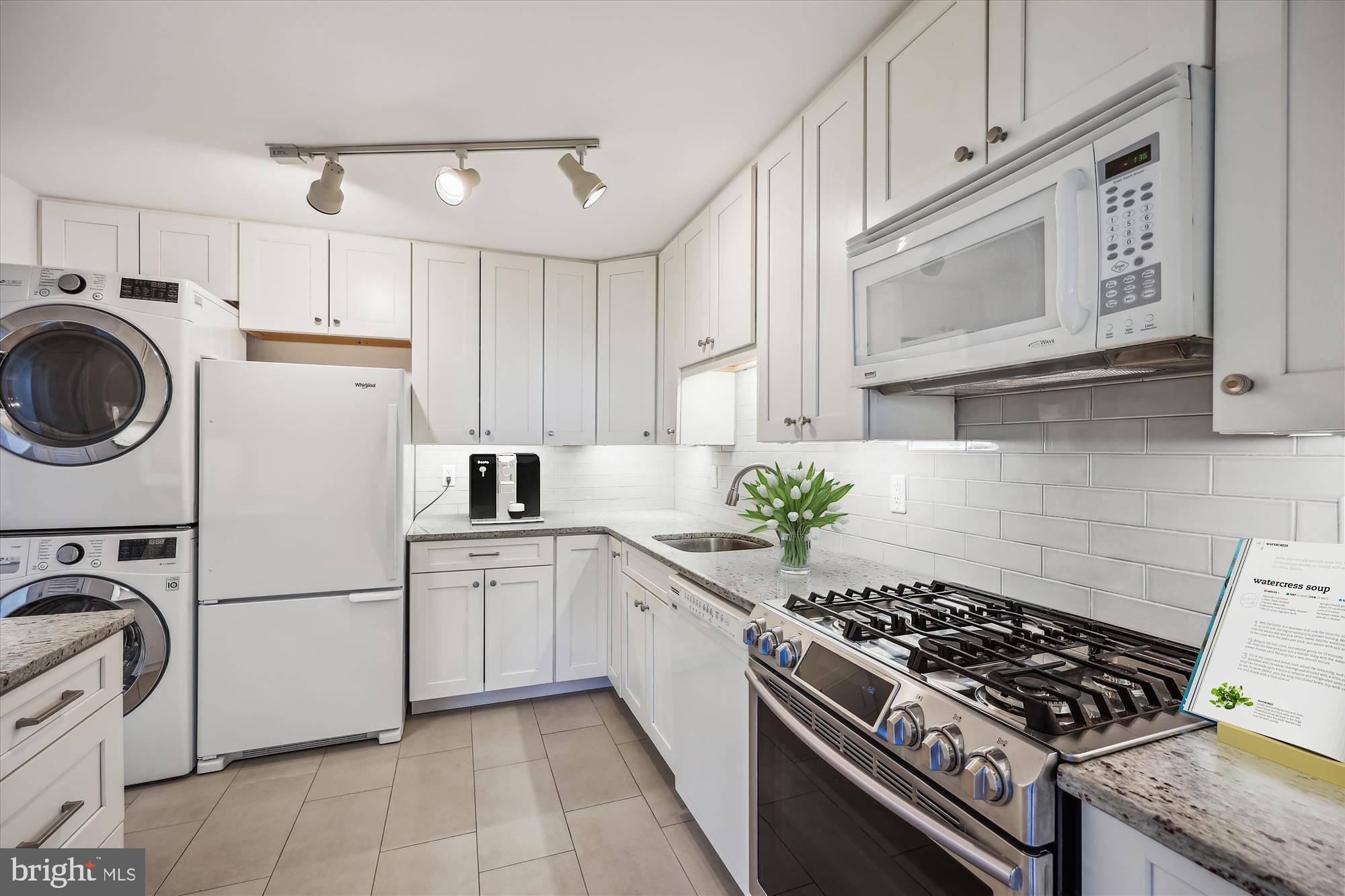 Chevy Chase, MD 20815,4620 N PARK AVE #1502E