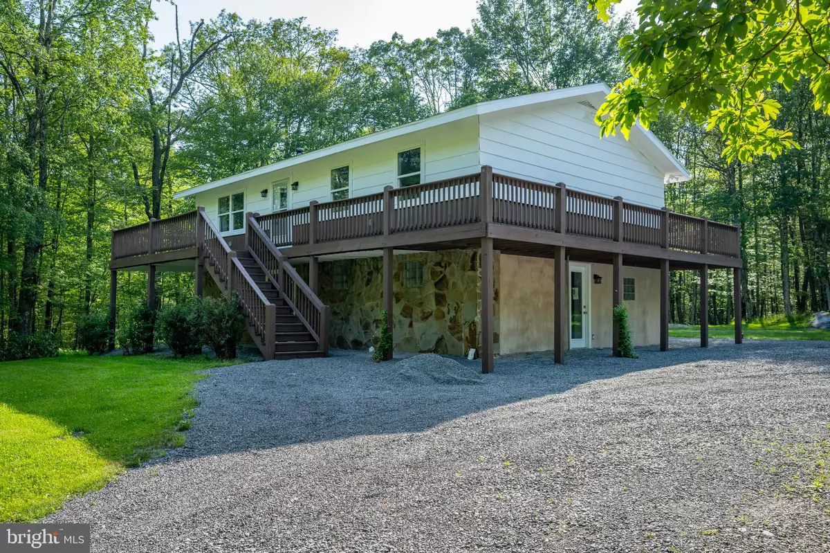 Oakland, MD 21550,17 DRIFTWOOD LN