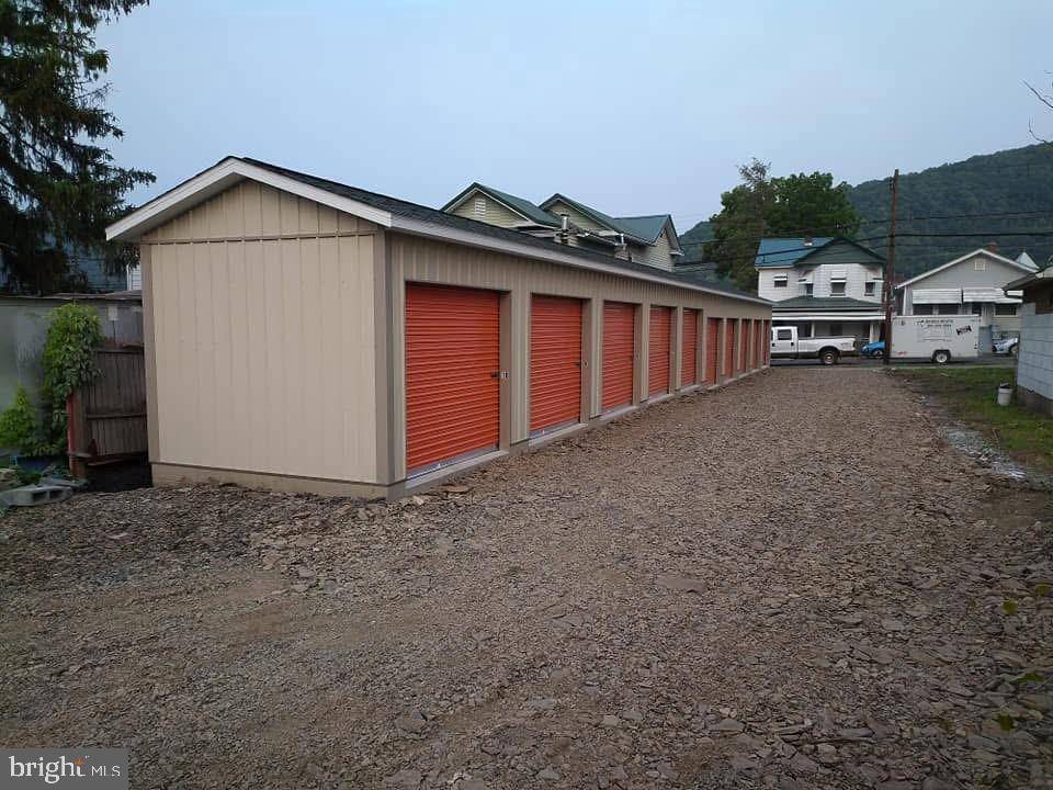 Keyser, WV 26726,46 ORCHARD